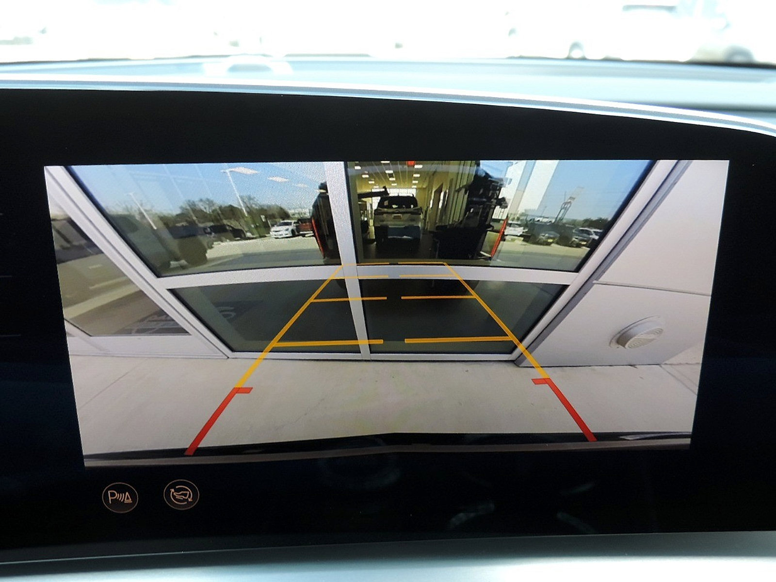 New 2025 Cadillac Lyriq Sport RWD image 25