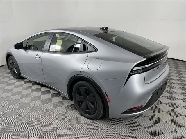 New 2026 Toyota Prius Plug-In Hybrid image 4