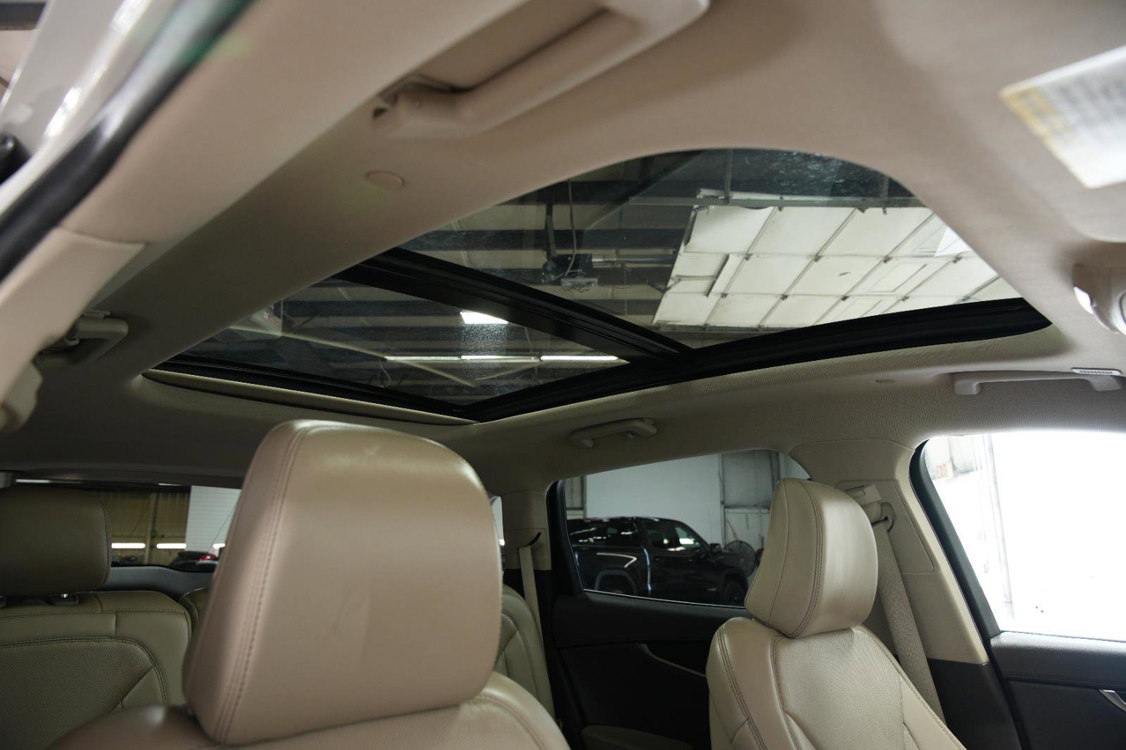 Used 2022 Lincoln Nautilus Reserve image 20