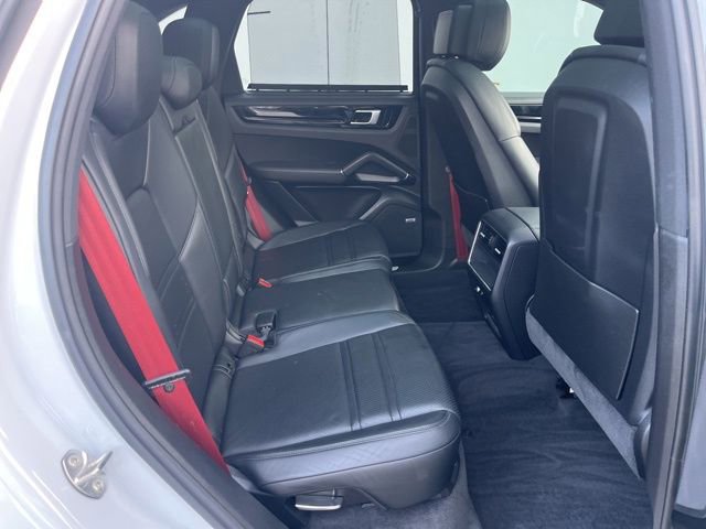 Used 2019 Porsche Cayenne Base image 35