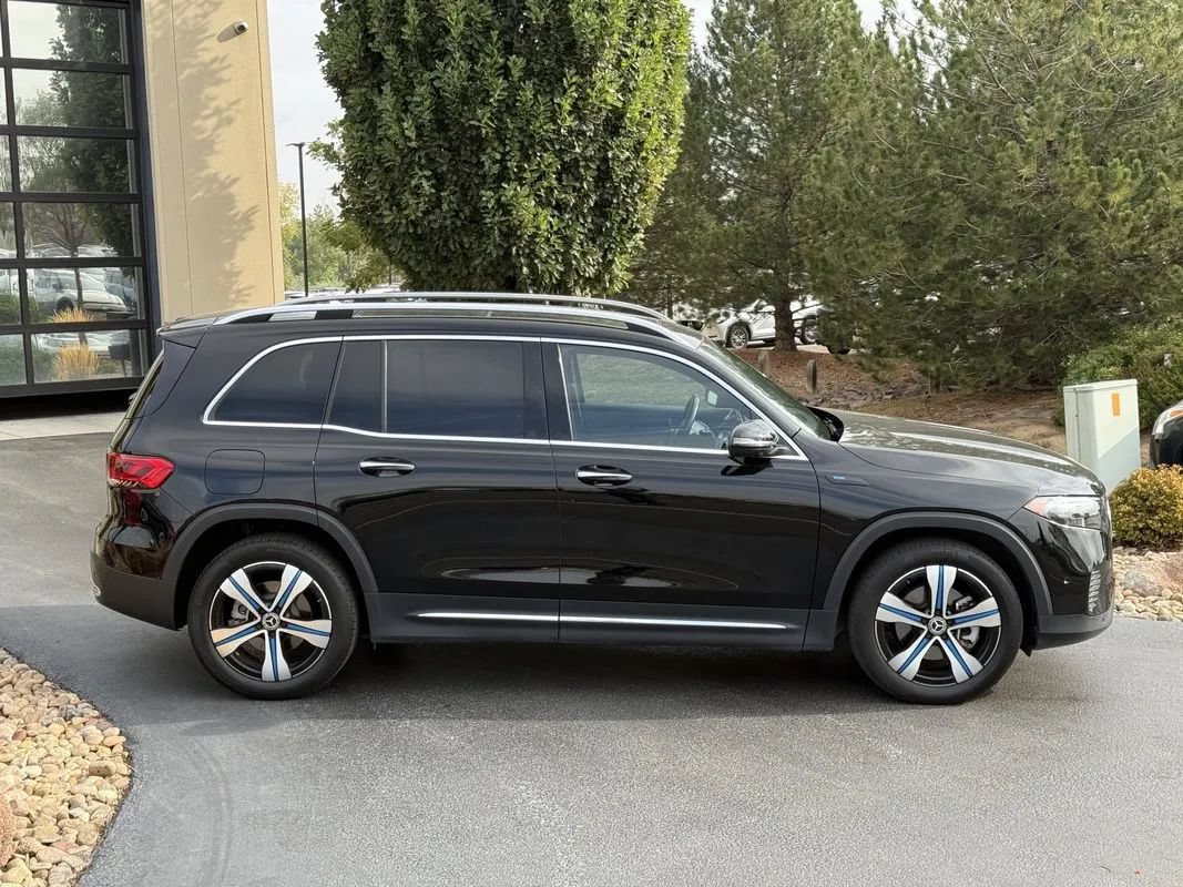 Used 2023 Mercedes-Benz EQB 350 4MATIC SUV w/ Pinnacle Package image 29