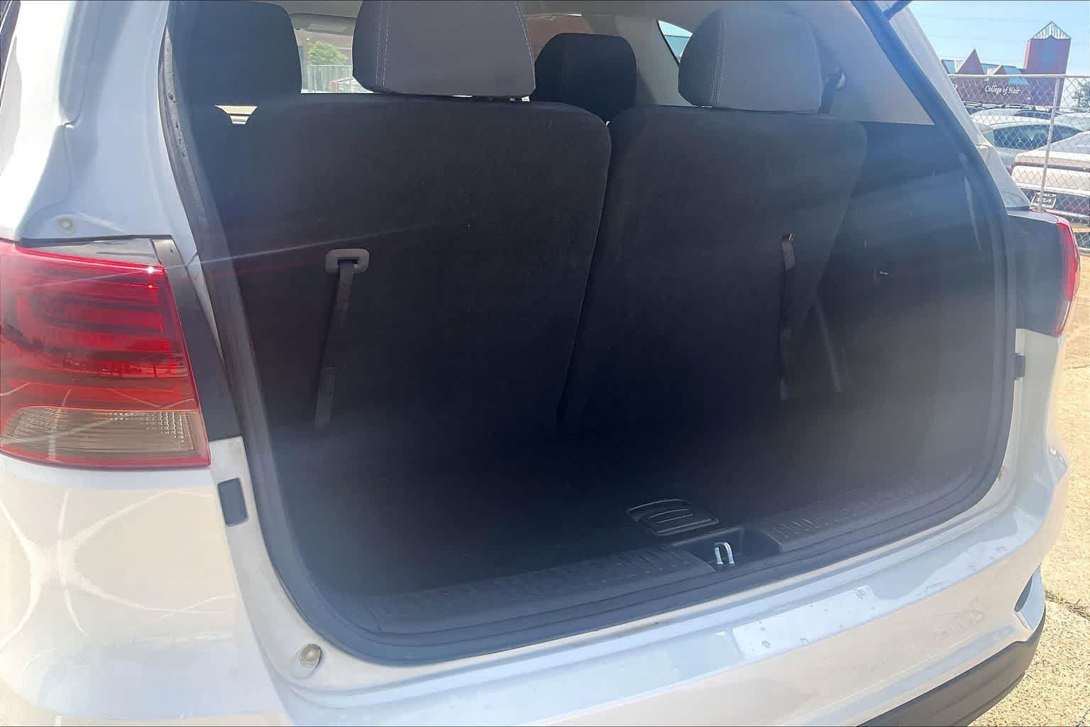 Used 2020 Kia Sorento L FWD image 17
