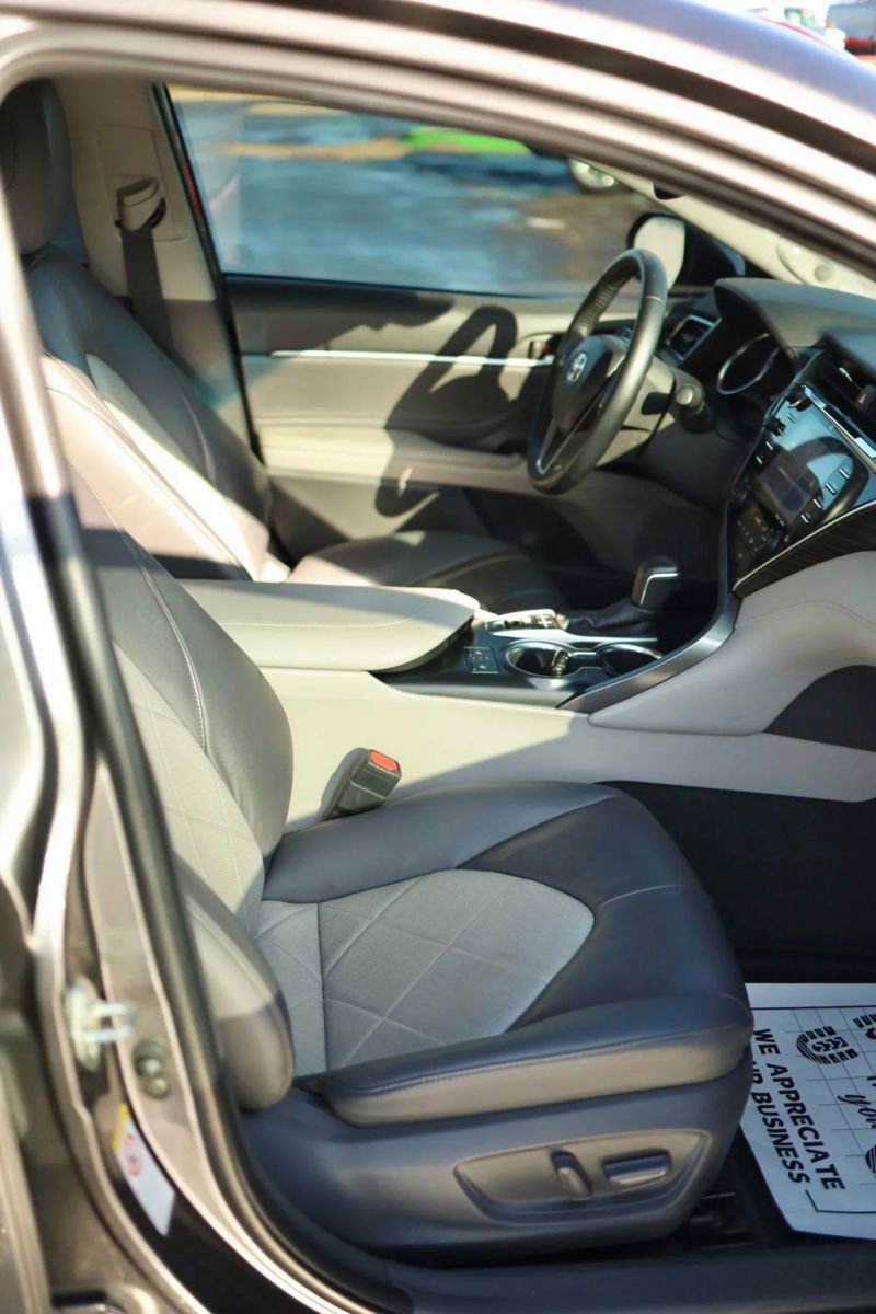 Used 2018 Toyota Camry XLE w/ Driver Assist Package FWD image 49