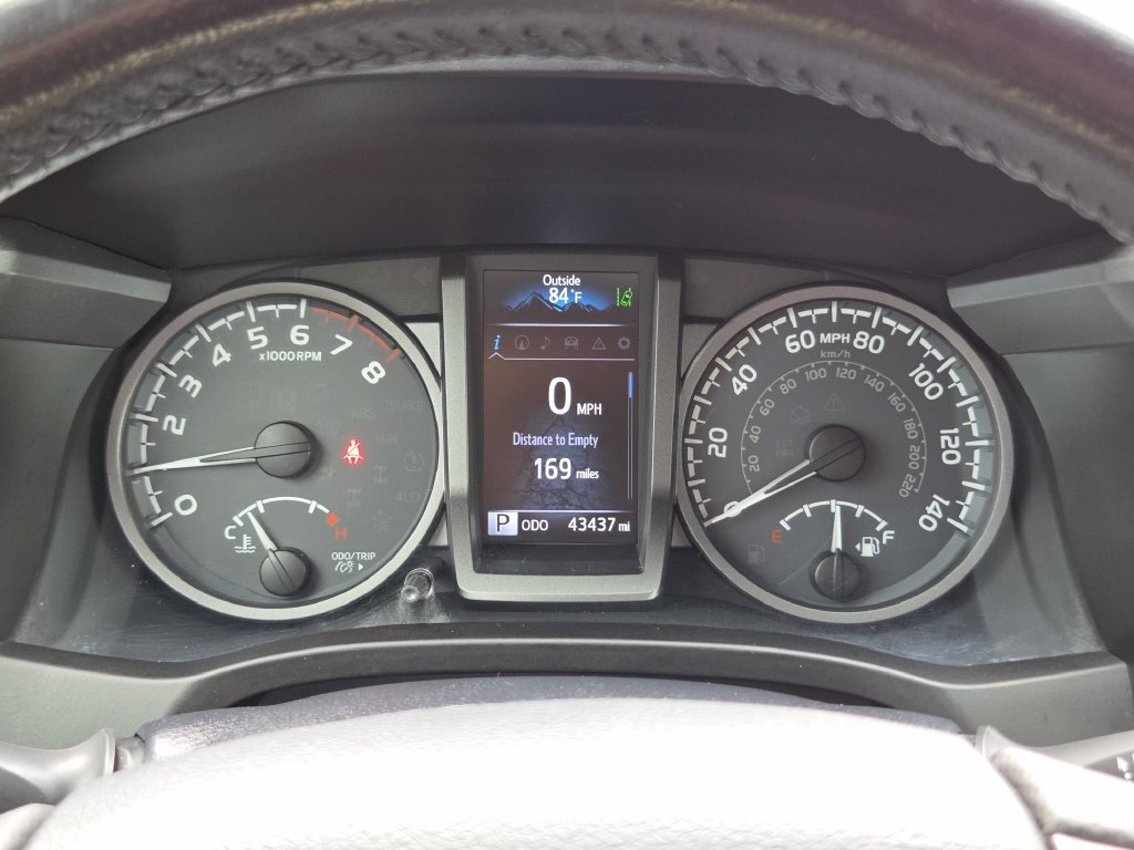 Used 2018 Toyota Tacoma TRD Sport w/ Technology Package AWD/4WD image 36