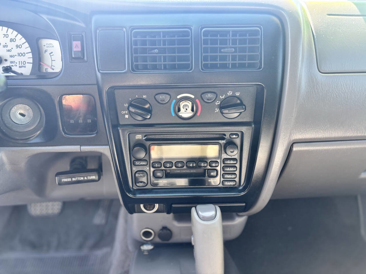 Used 2004 Toyota Tacoma PreRunner RWD image 16