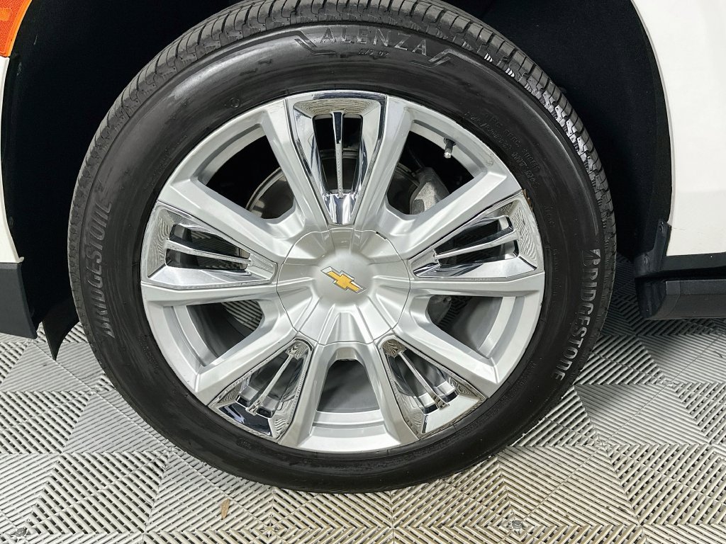 Used 2023 Chevrolet Suburban High Country AWD/4WD image 33