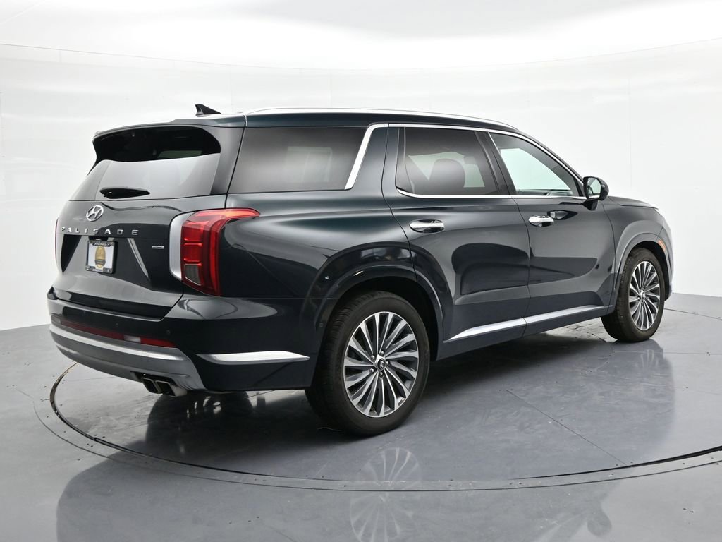 Used 2024 Hyundai Palisade Calligraphy image 6