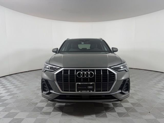 Used 2023 Audi Q3 2.0T Premium Plus AWD/4WD image 2