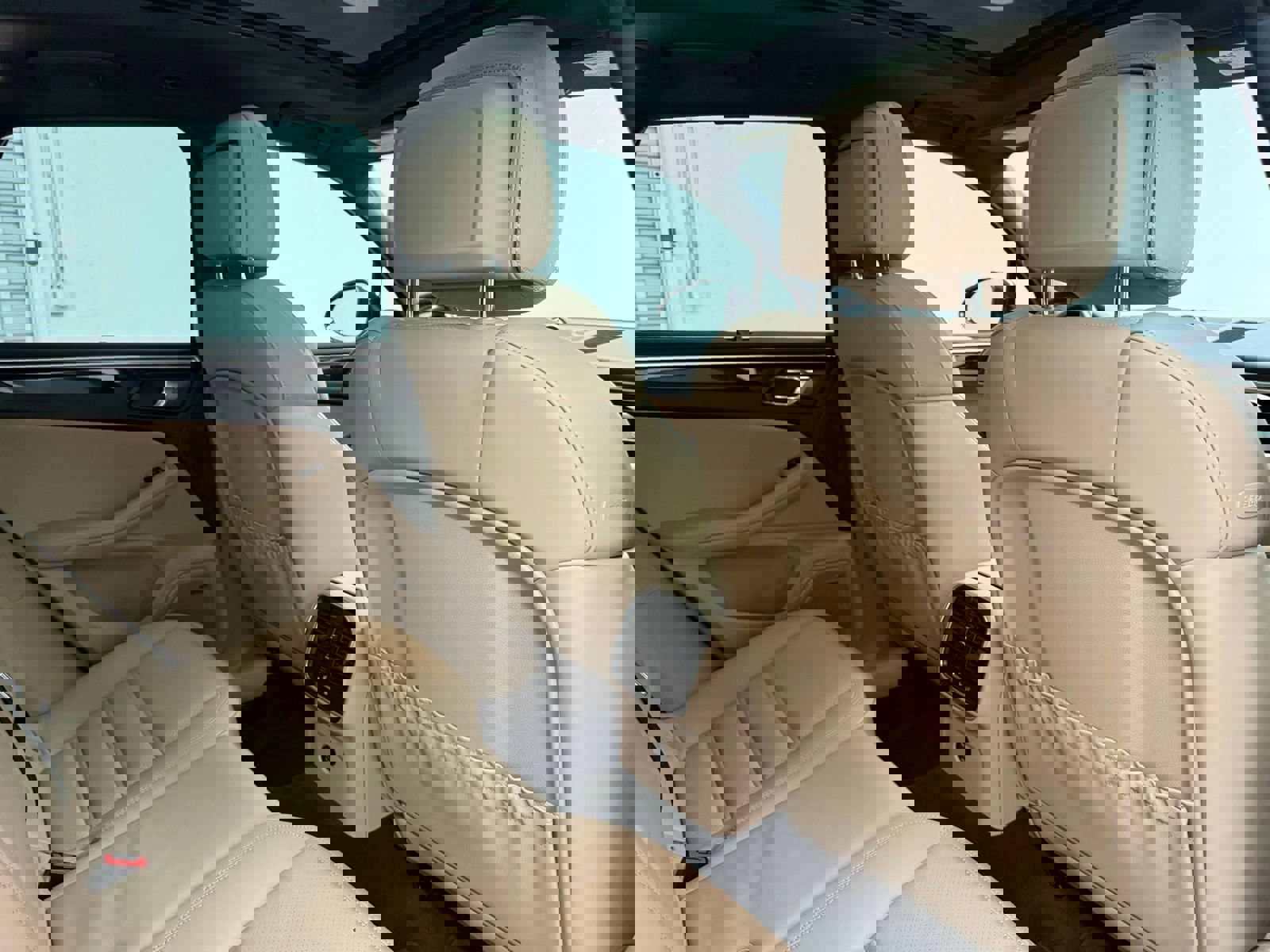 Used 2019 Porsche Macan S image 37