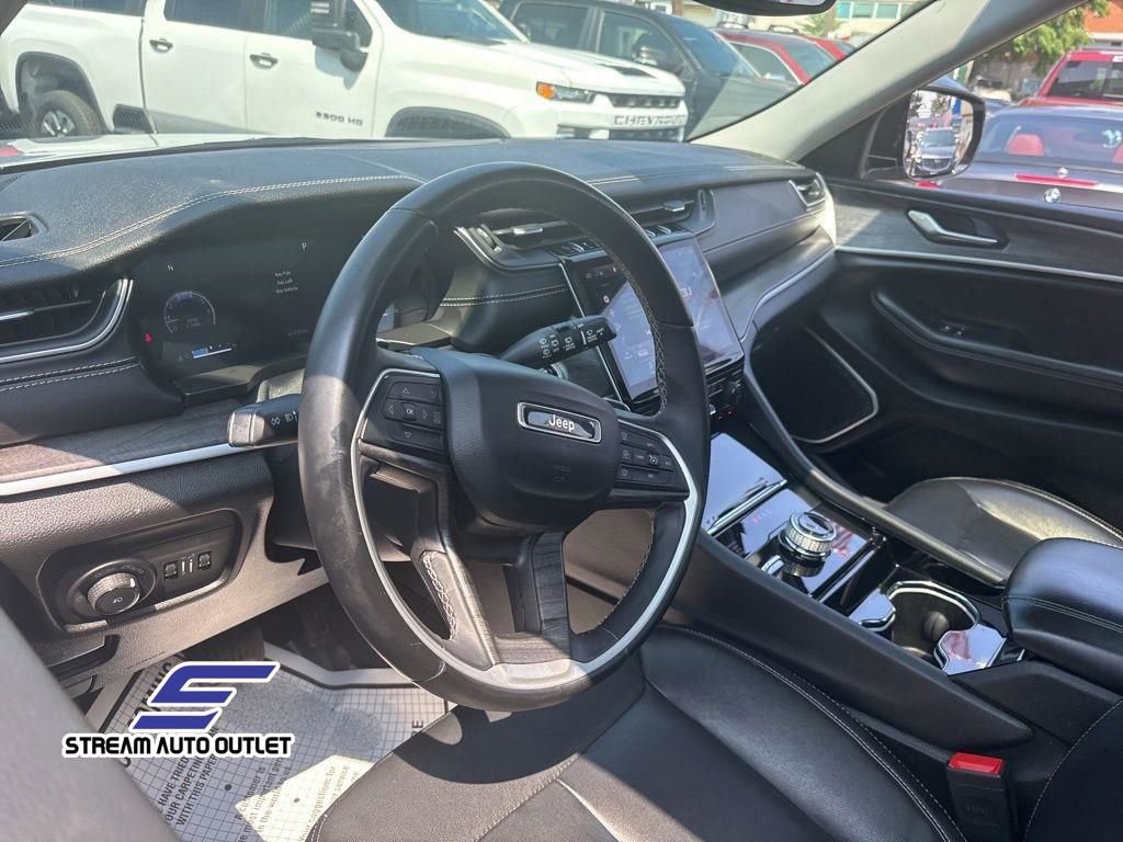 Used 2021 Jeep Grand Cherokee L Limited image 23