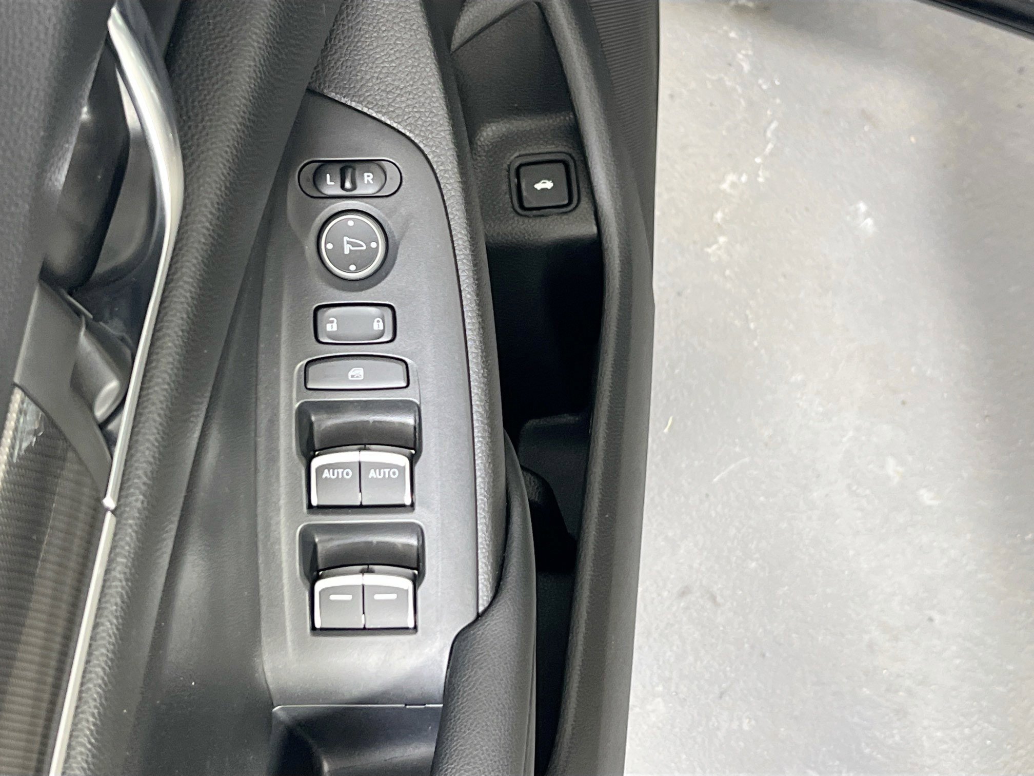 Used 2022 Honda Accord Sport Special Edition image 17