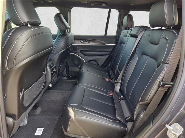 New 2026 Jeep Grand Cherokee Limited image 16