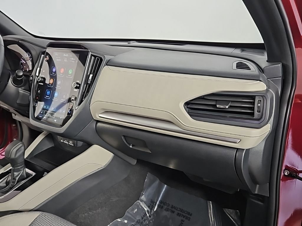 Used 2025 Subaru Forester Premium AWD/4WD image 14