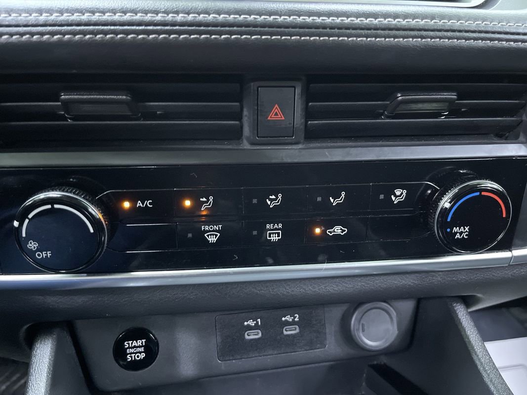 Used 2024 Nissan Rogue S image 22