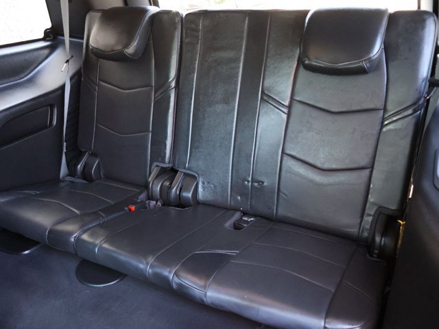 Used 2017 Cadillac Escalade Platinum AWD/4WD image 29