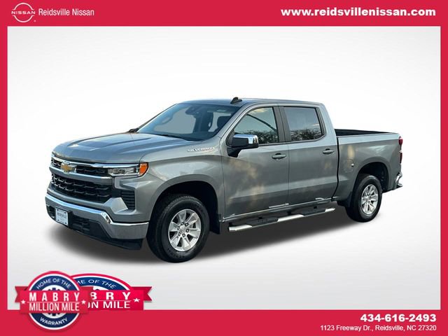 Used 2025 Chevrolet Silverado 1500 LT image 1