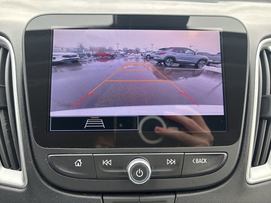 Used 2024 Chevrolet Malibu LT image 25