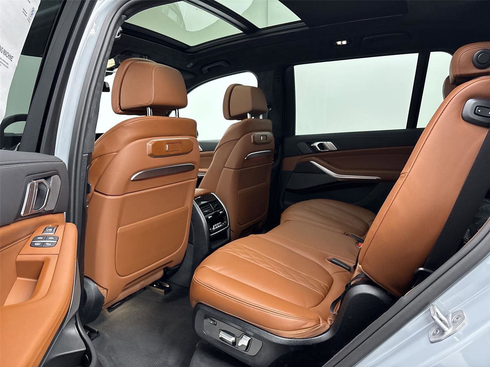 New 2026 BMW X7 M60i image 29