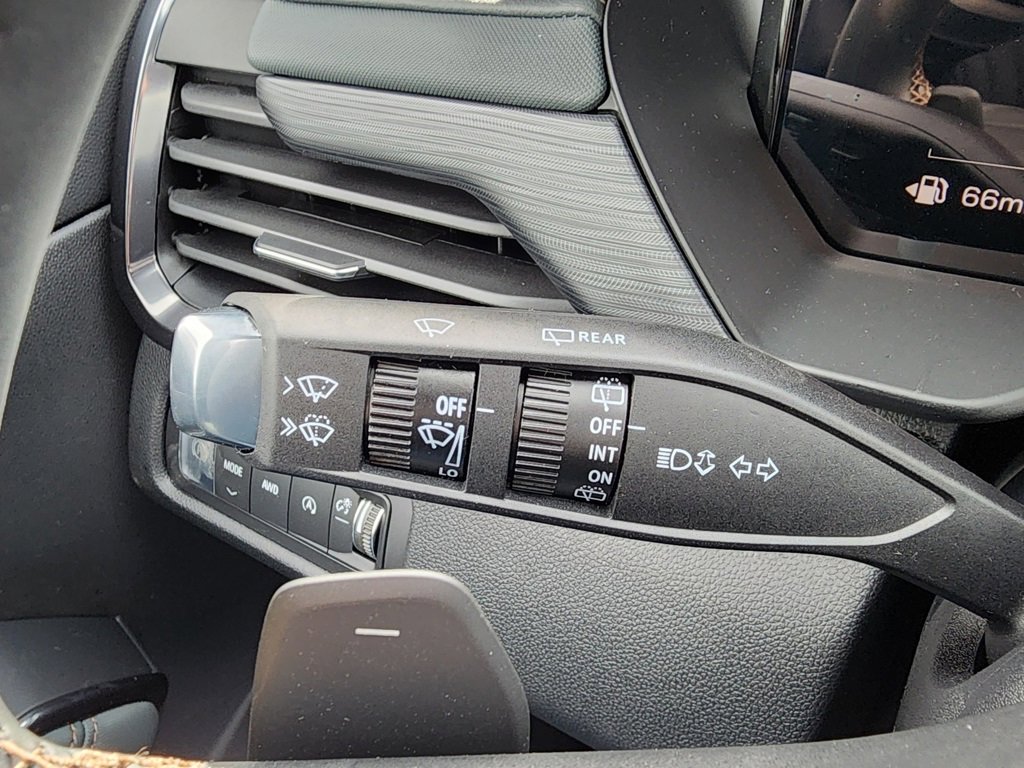 New 2026 GMC Acadia AT4 w/ Luxury Package image 22