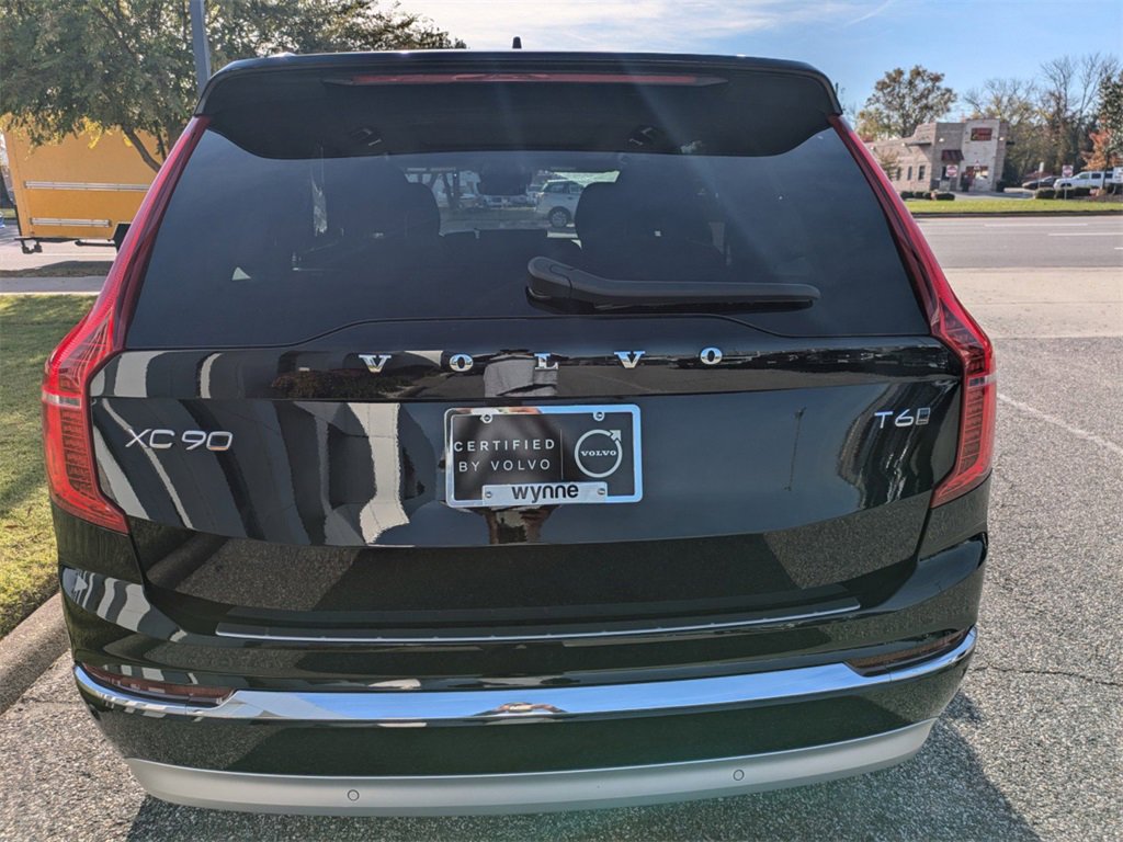 Certified 2022 Volvo XC90 T6 Inscription w/ Climate Package image 4
