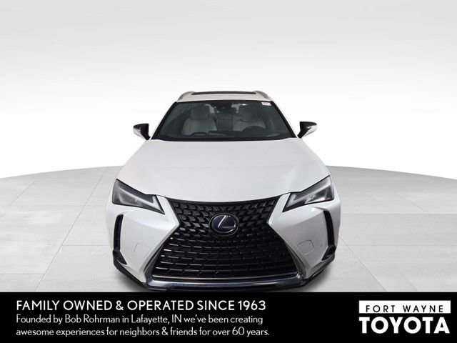 Used 2022 Lexus UX 250h w/ Premium Package image 3
