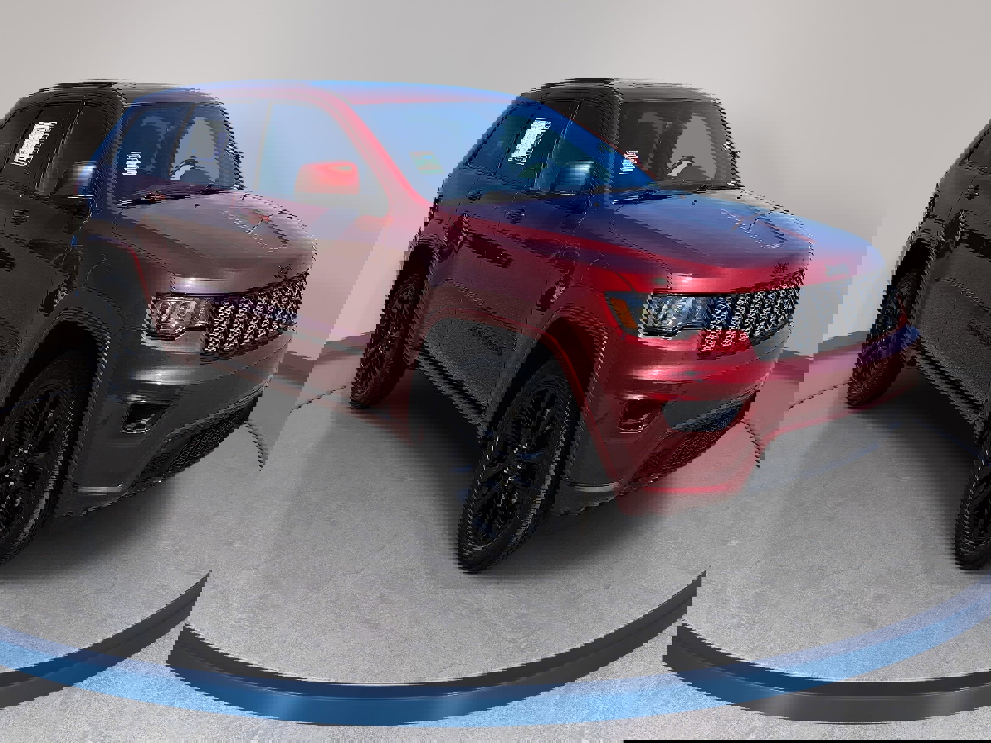 Used 2021 Jeep Grand Cherokee Laredo X AWD/4WD image 3