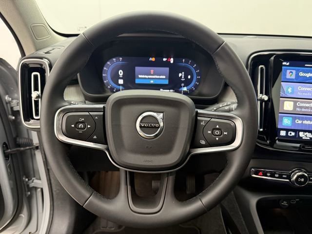 Certified 2025 Volvo XC40 B5 Plus image 15