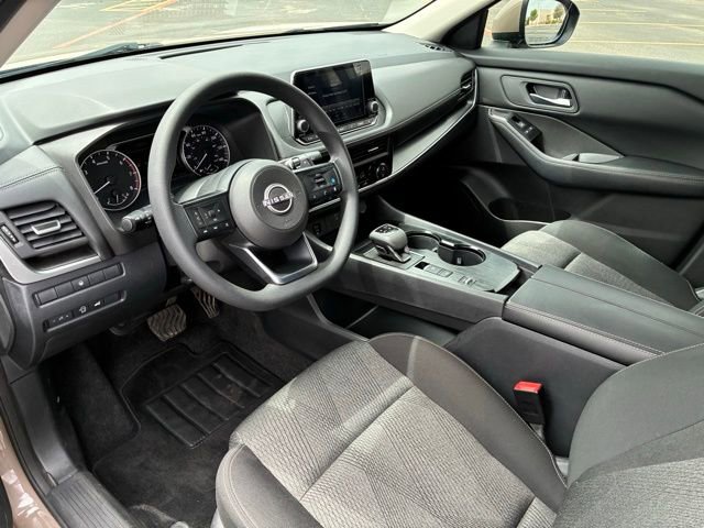 Certified 2024 Nissan Rogue SV FWD image 12