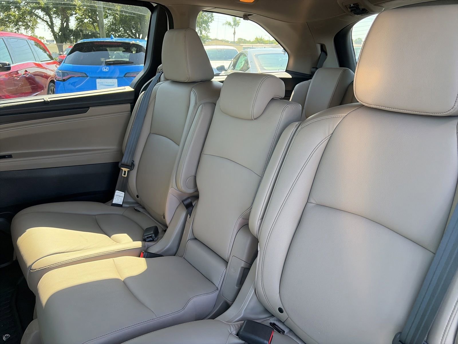 Used 2023 Honda Odyssey EX-L image 9