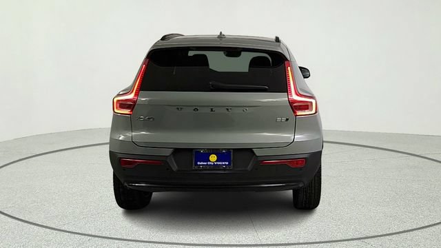 New 2026 Volvo XC40 B5 Plus w/ Protection Package Premier AWD/4WD image 6