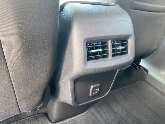 Certified 2024 Chevrolet Equinox LT FWD image 19