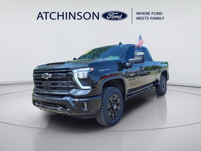 Used 2024 Chevrolet Silverado 2500 LTZ w/ LTZ Plus Package AWD/4WD image 1