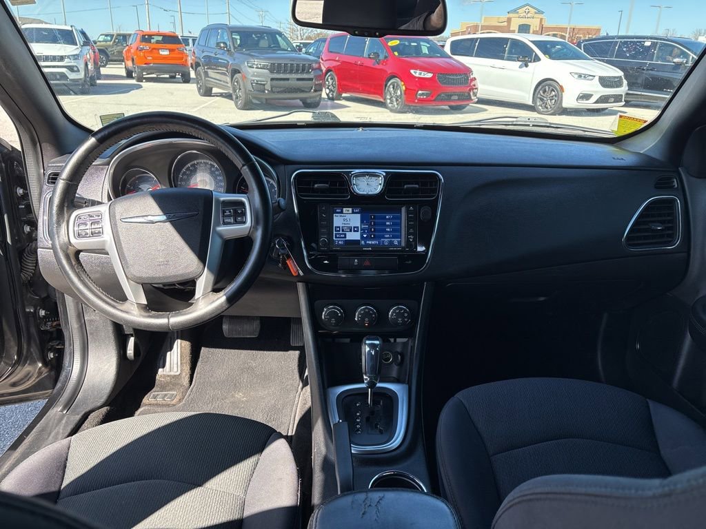 Used 2012 Chrysler 200 Touring image 10