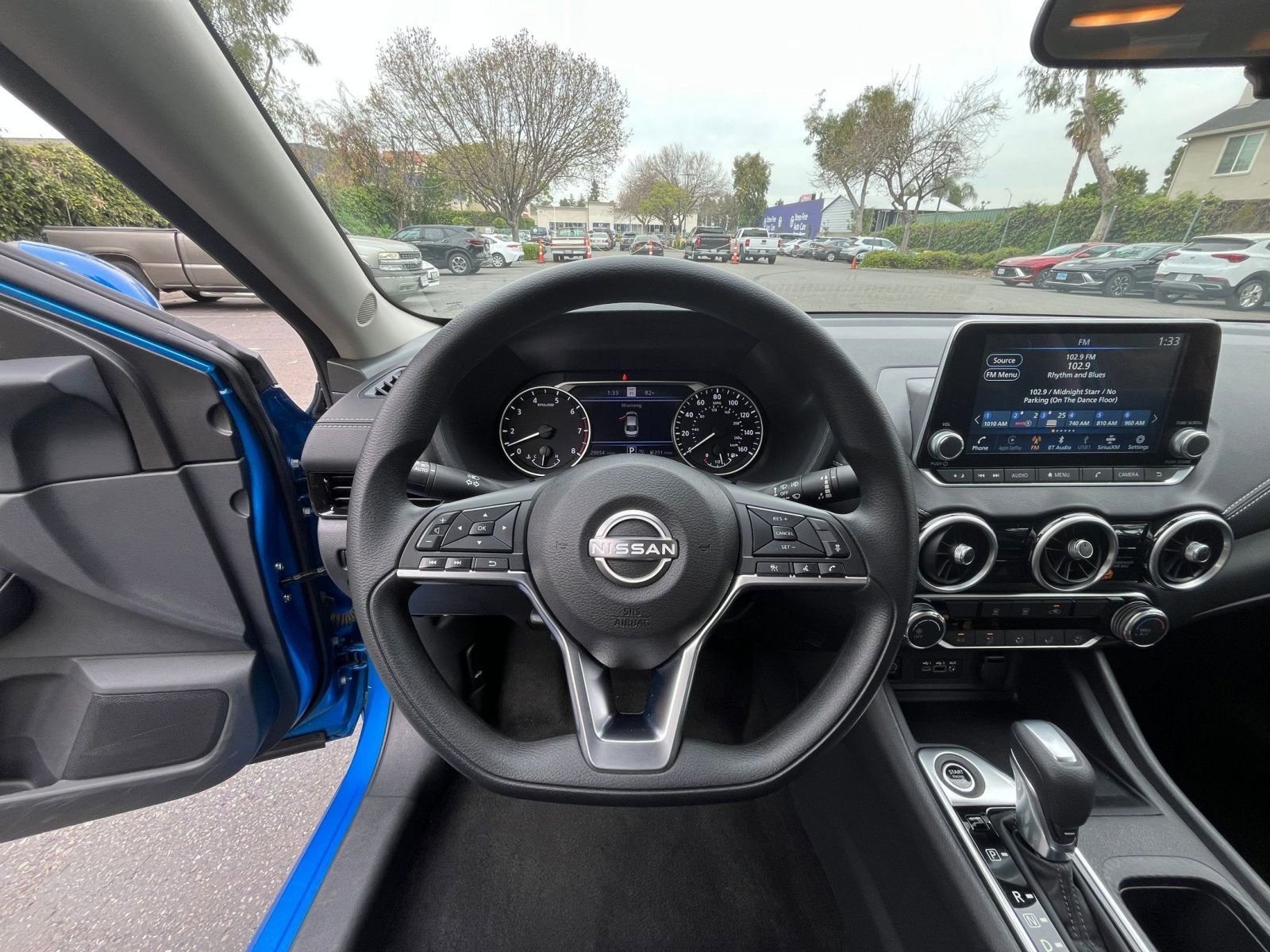 Used 2025 Nissan Sentra SV FWD image 32