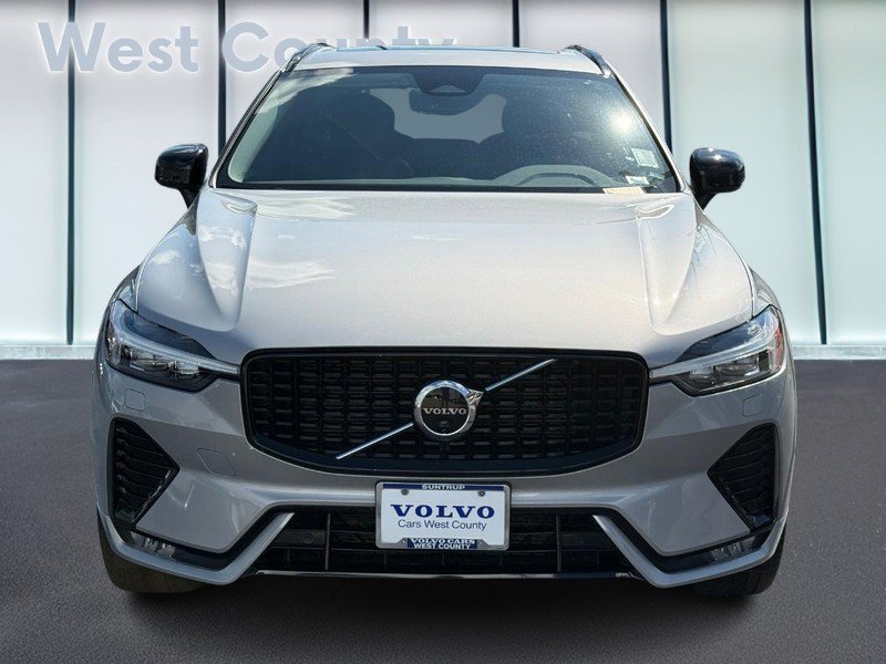Certified 2023 Volvo XC60 B5 Plus w/ Climate Package AWD/4WD image 10