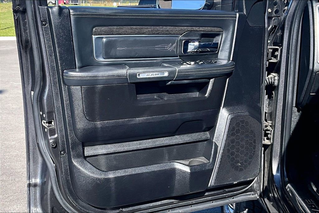 Used 2018 RAM 3500 Laramie Longhorn AWD/4WD image 24