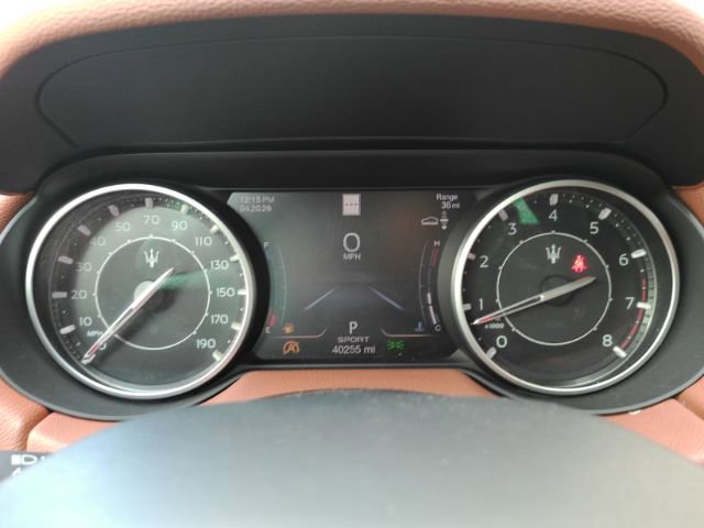 Used 2021 Maserati Levante AWD/4WD image 37