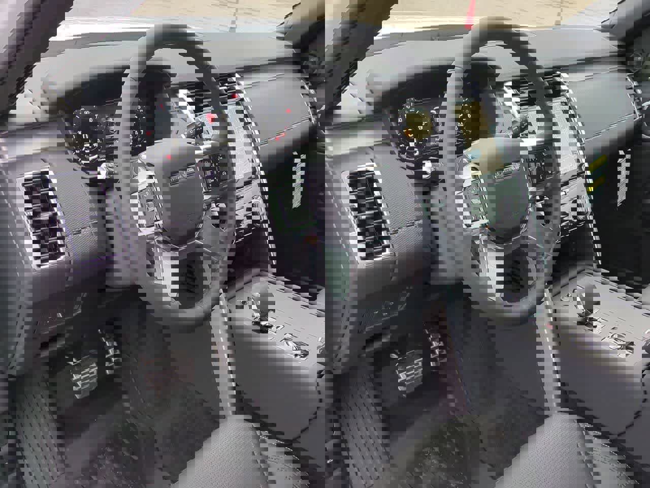 New 2026 Land Rover Discovery Limited Edition image 2