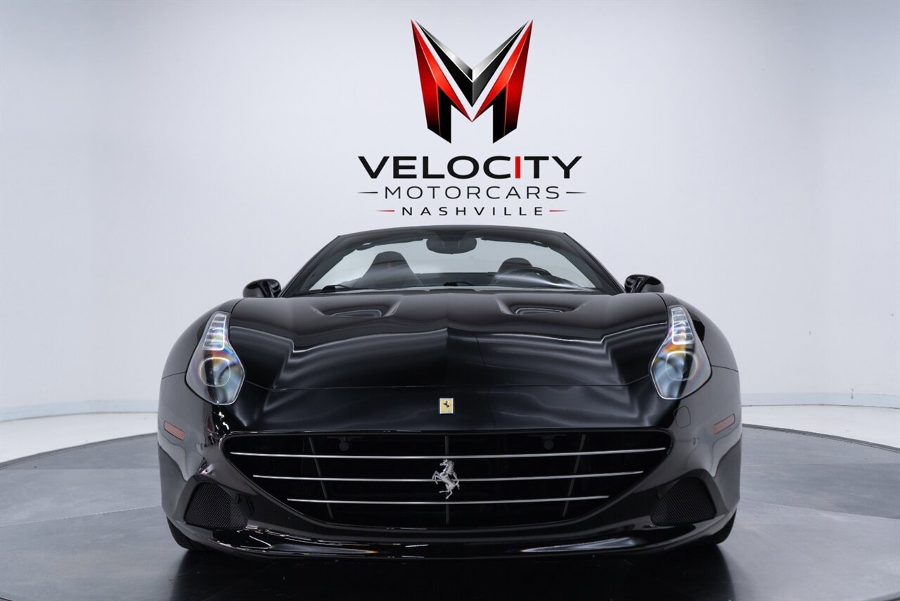 Used 2017 Ferrari California T RWD image 18
