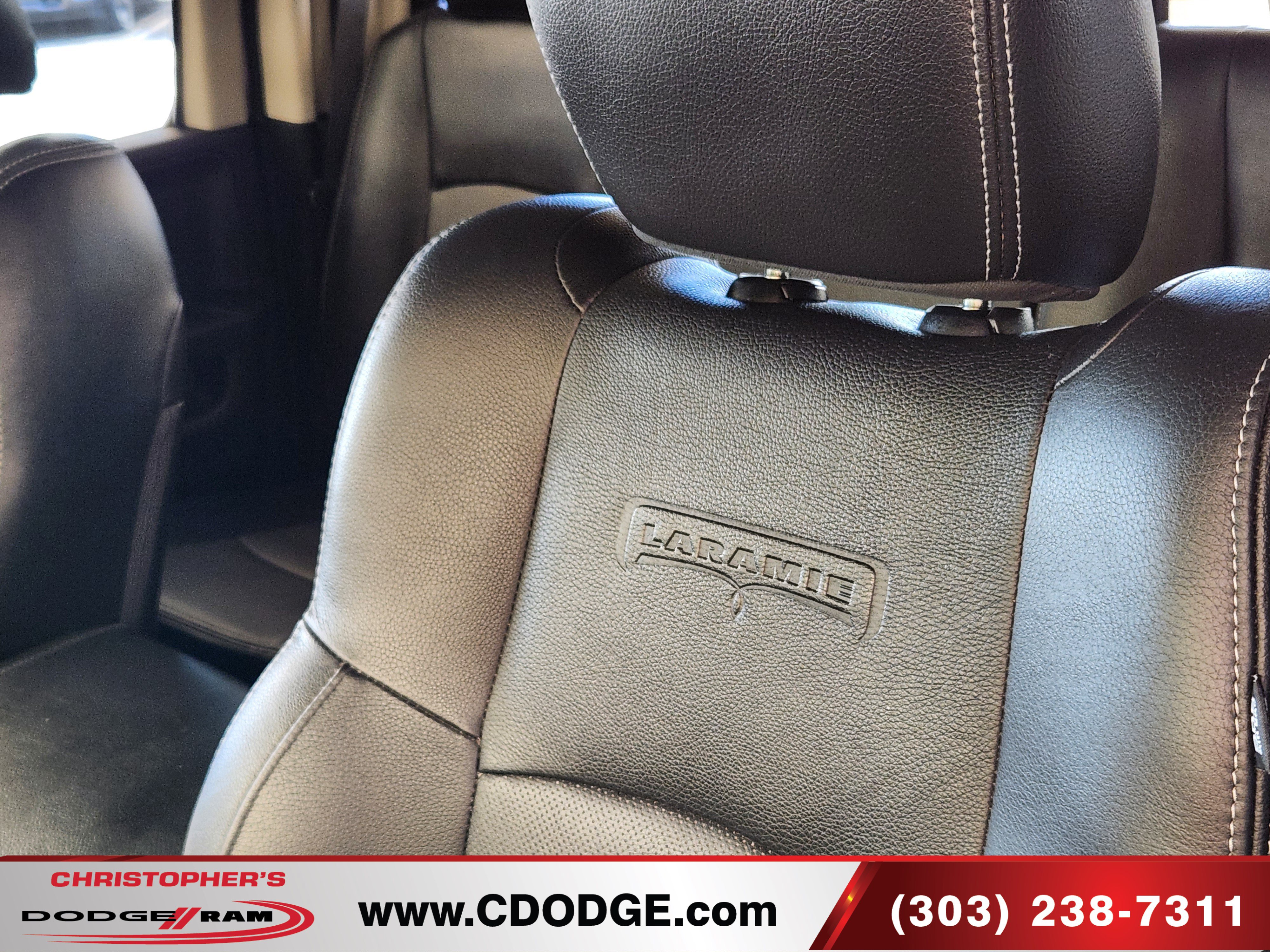 Used 2017 RAM 1500 Laramie w/ Convenience Group AWD/4WD image 16