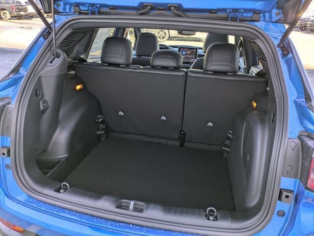 New 2026 Jeep Compass Latitude w/ Sun and Sound Group AWD/4WD image 32