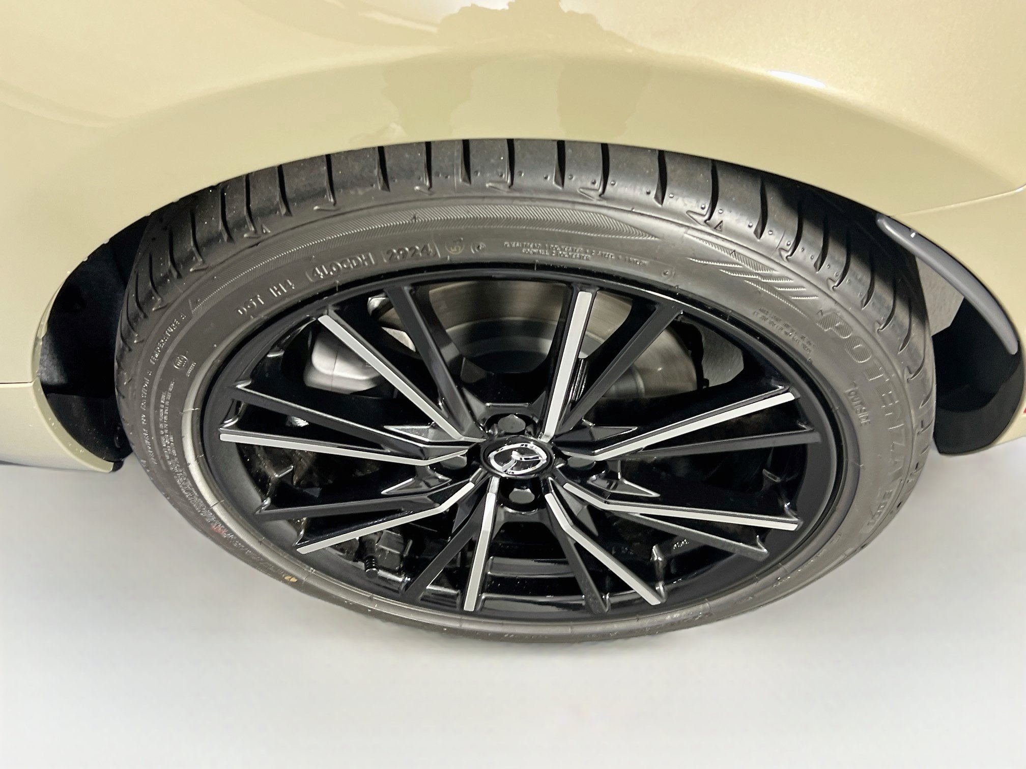 Used 2024 MAZDA MX-5 Miata RF Grand Touring RWD image 28