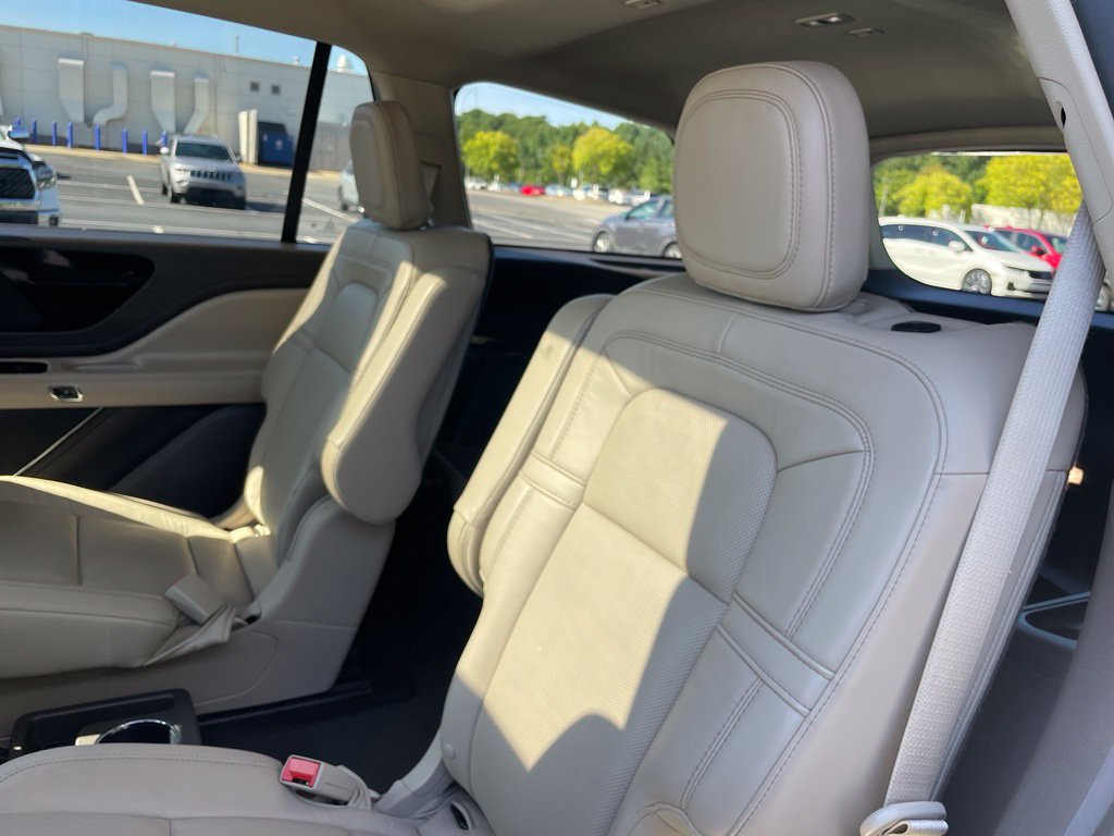 Used 2021 Lincoln Aviator Reserve w/ Elements Package Plus AWD/4WD image 41