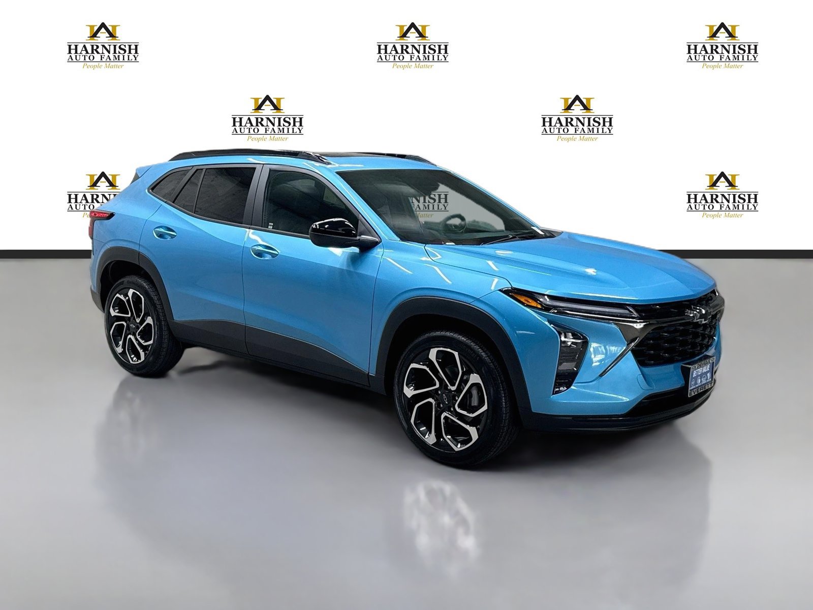 New 2026 Chevrolet Trax RS w/ Sunroof Package FWD image 3