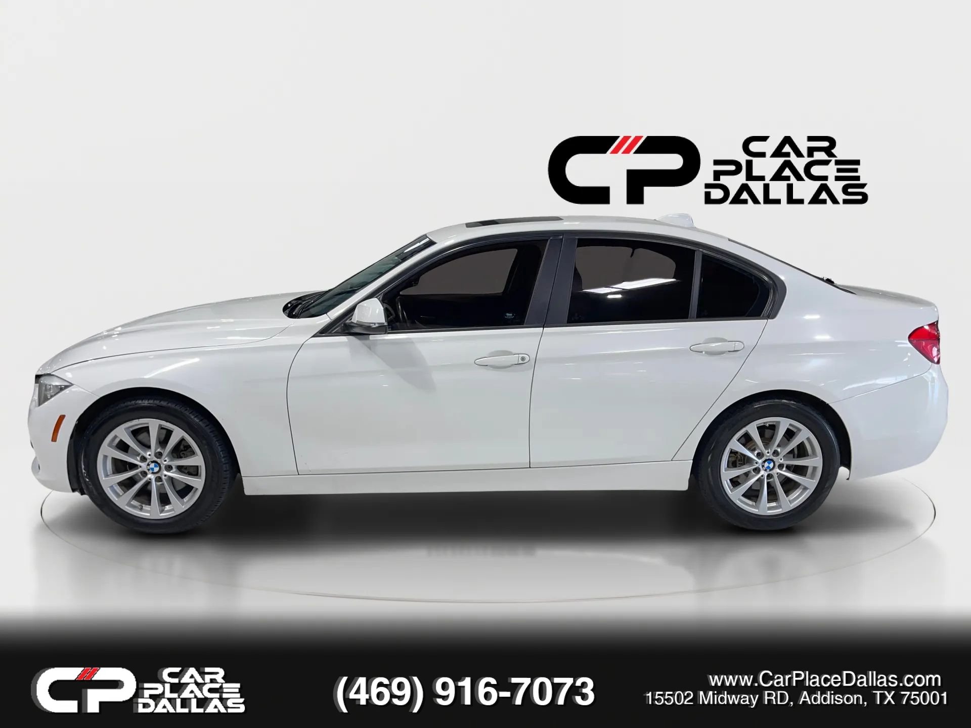 Used 2017 BMW 320i Sedan RWD image 9