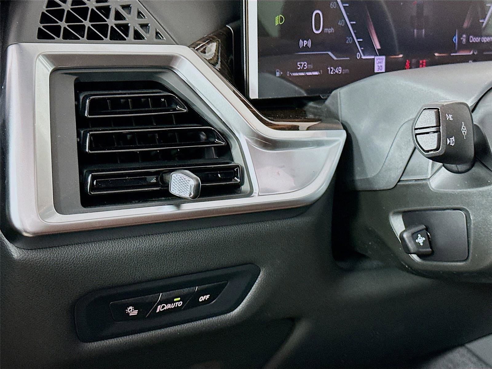 New 2026 BMW X5 xDrive40i w/ M Sport Package image 10