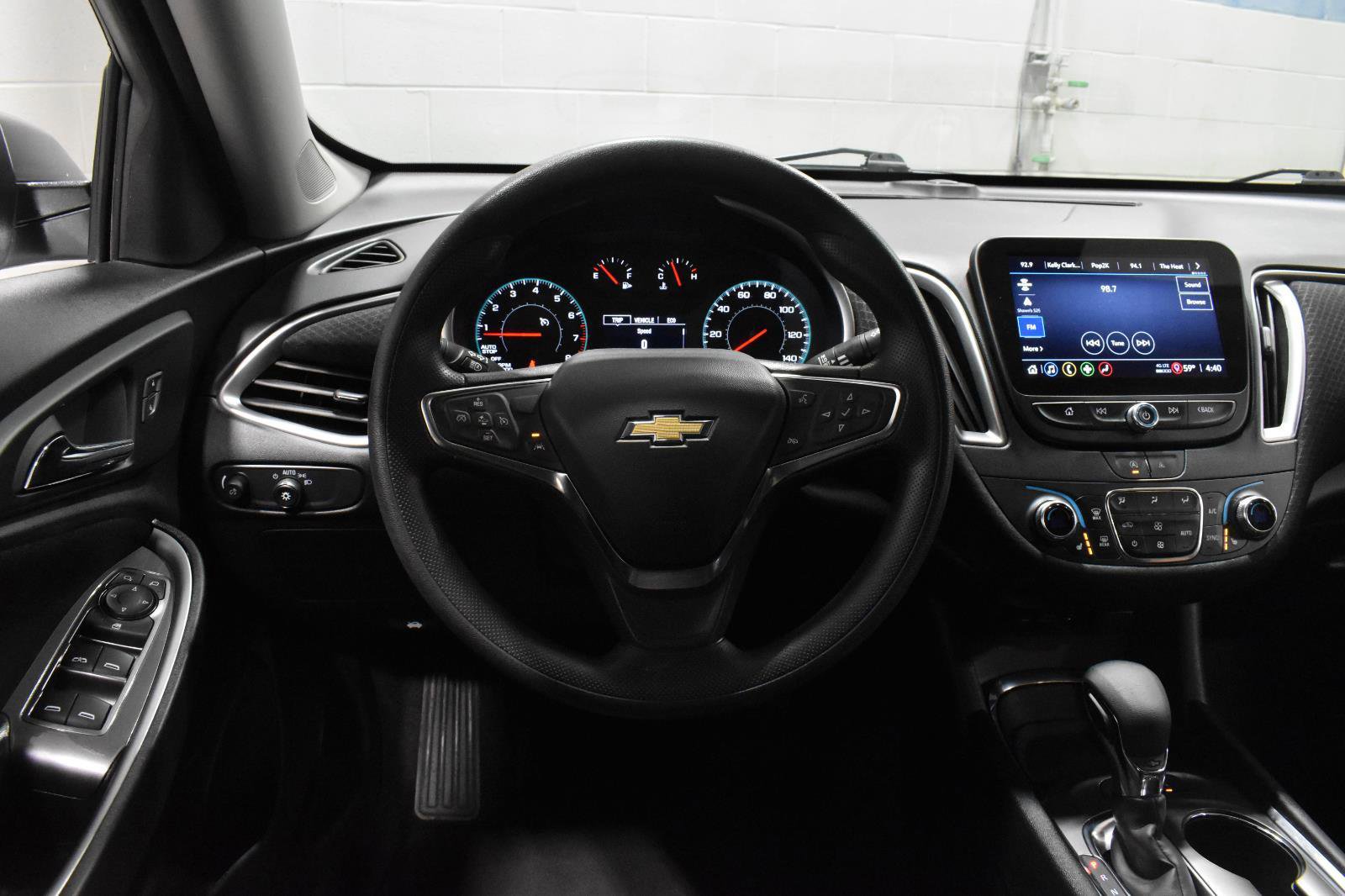 Used 2024 Chevrolet Malibu LT FWD image 6