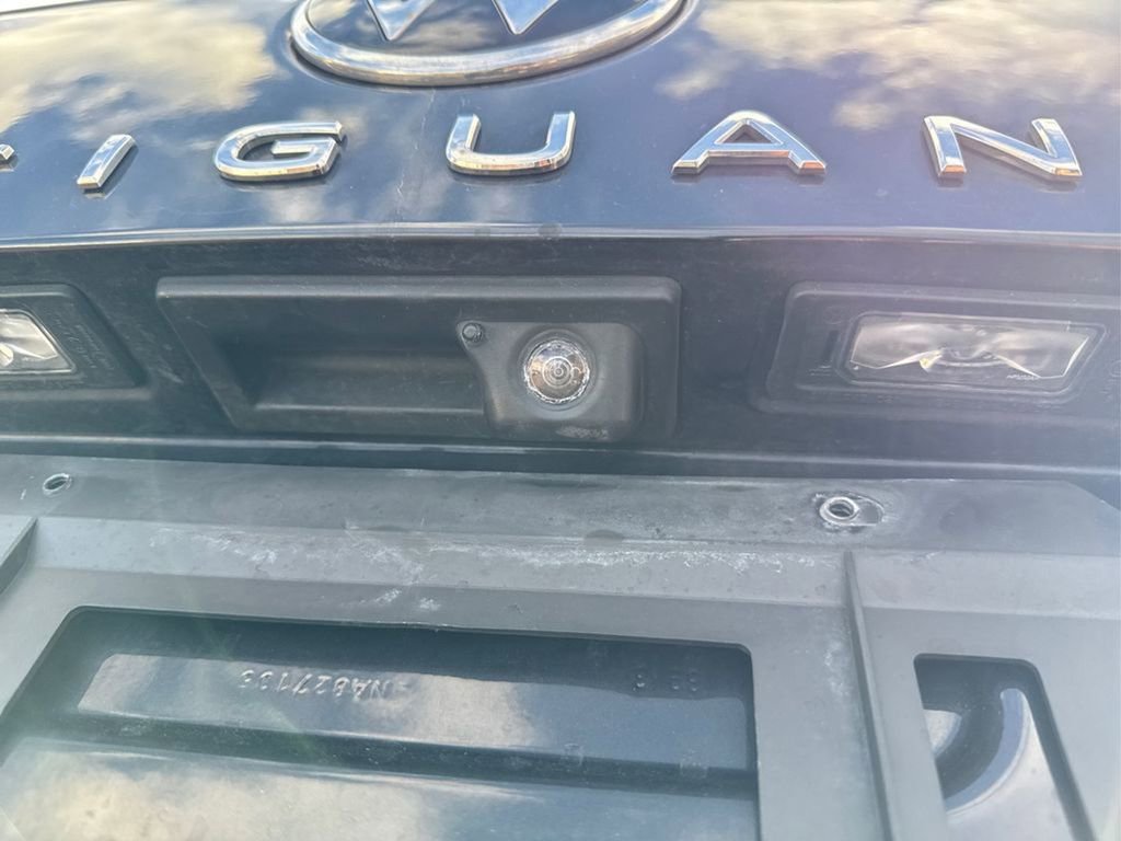 Used 2023 Volkswagen Tiguan SE R-Line image 15