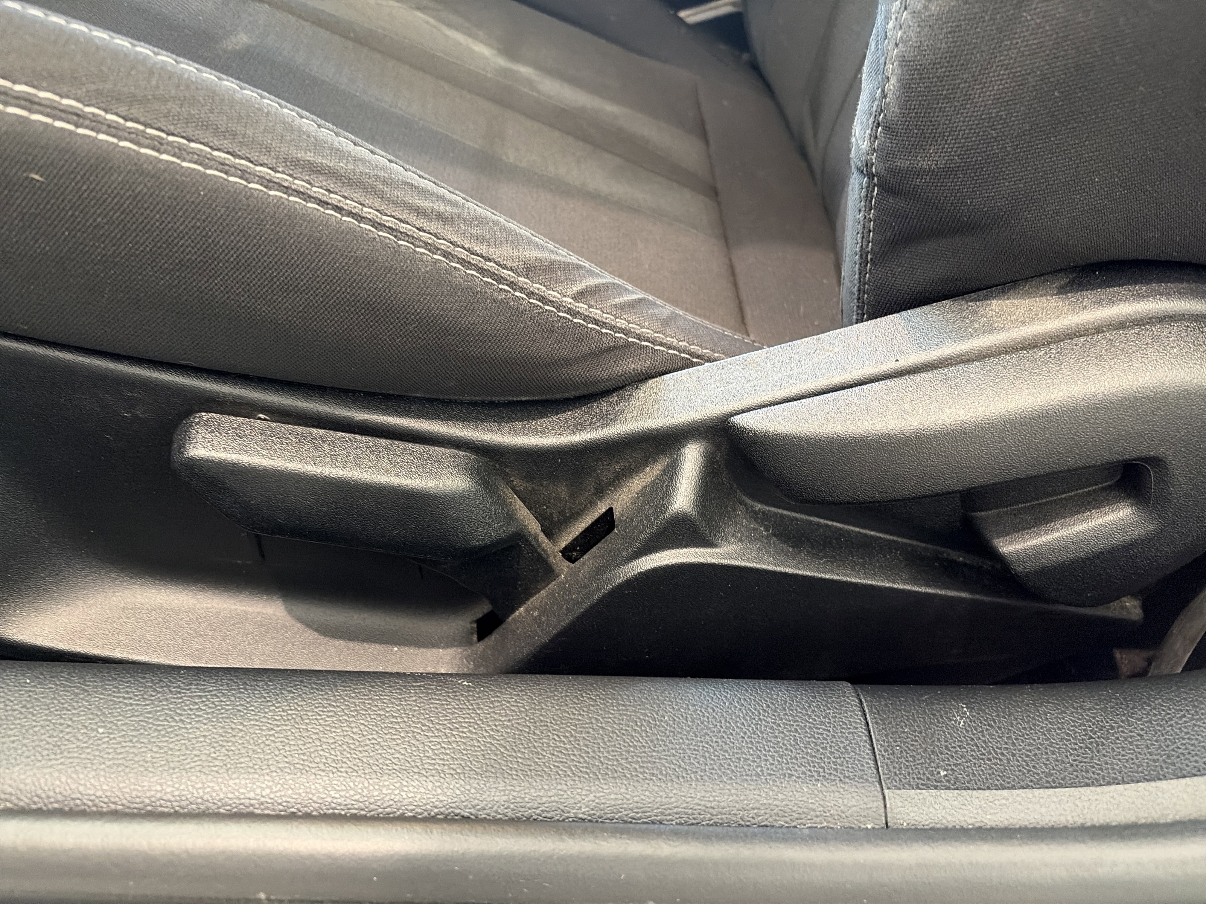 Used 2019 Ford Mustang Coupe RWD image 16