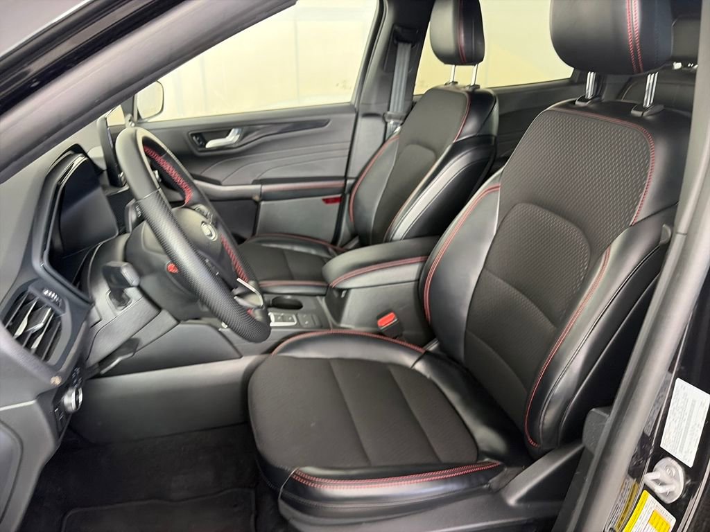 Used 2025 Ford Escape ST-Line Select image 11